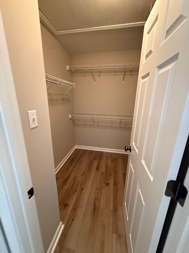 Building Photo - Beautiful Home in West Knoxville