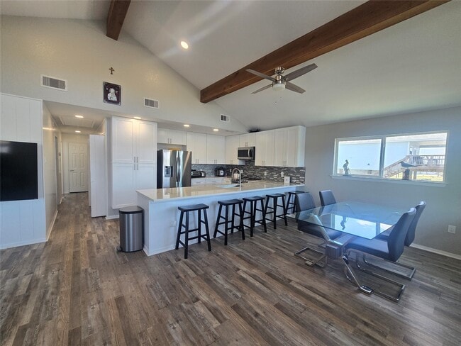 Building Photo - 211 Redfish Dr