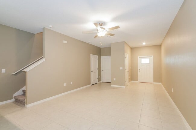 Building Photo - 6031 Acara Ln
