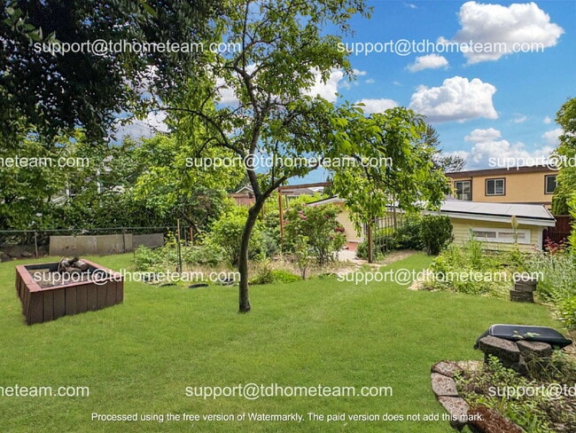 Building Photo - "Charming 2-Bed Gem in Renton with Granite Elegance – 620 sqft of Cozy Living!"