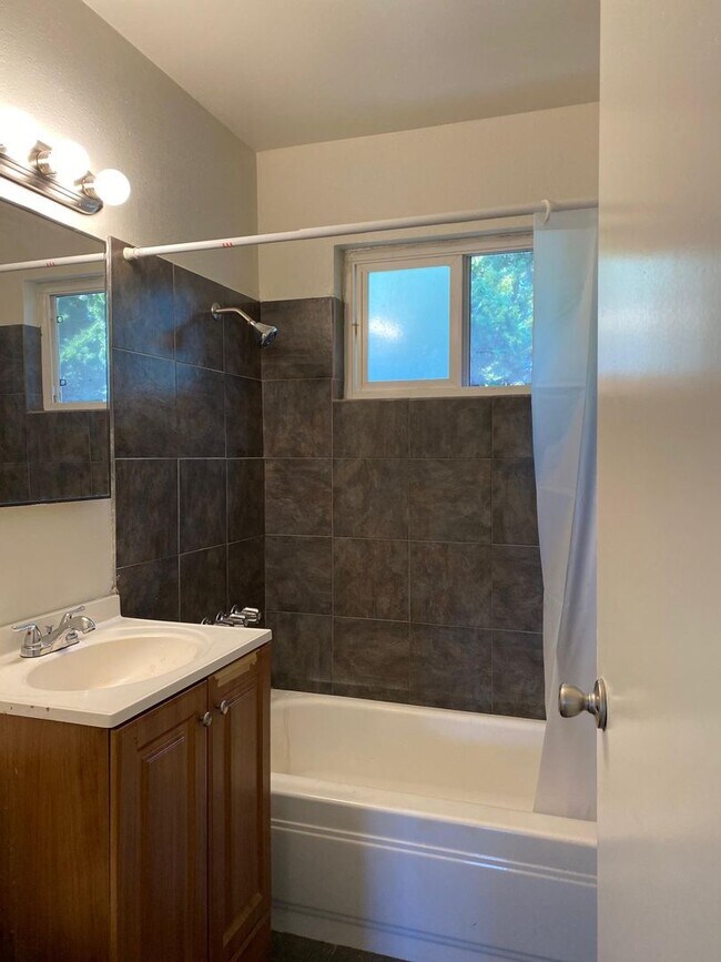 Building Photo - 25873 Huntwood Ave