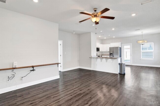 Building Photo - 12295 Pinfish Rd