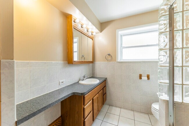 Building Photo - 5328 Latrobe Ave