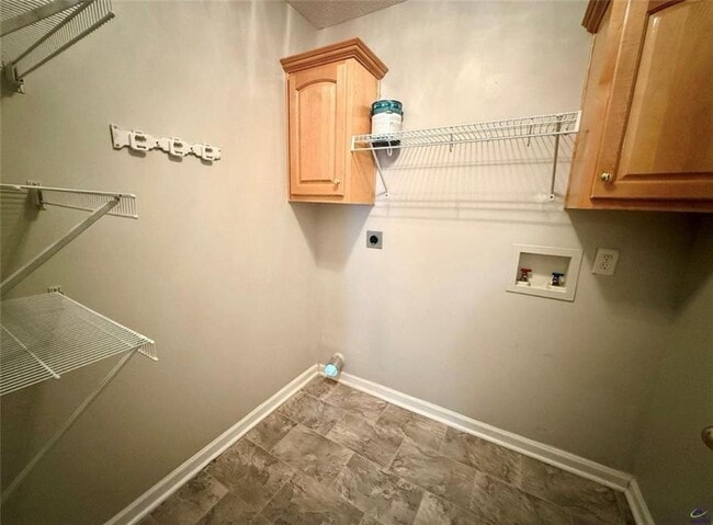 Building Photo - 448 Falkirk Dr