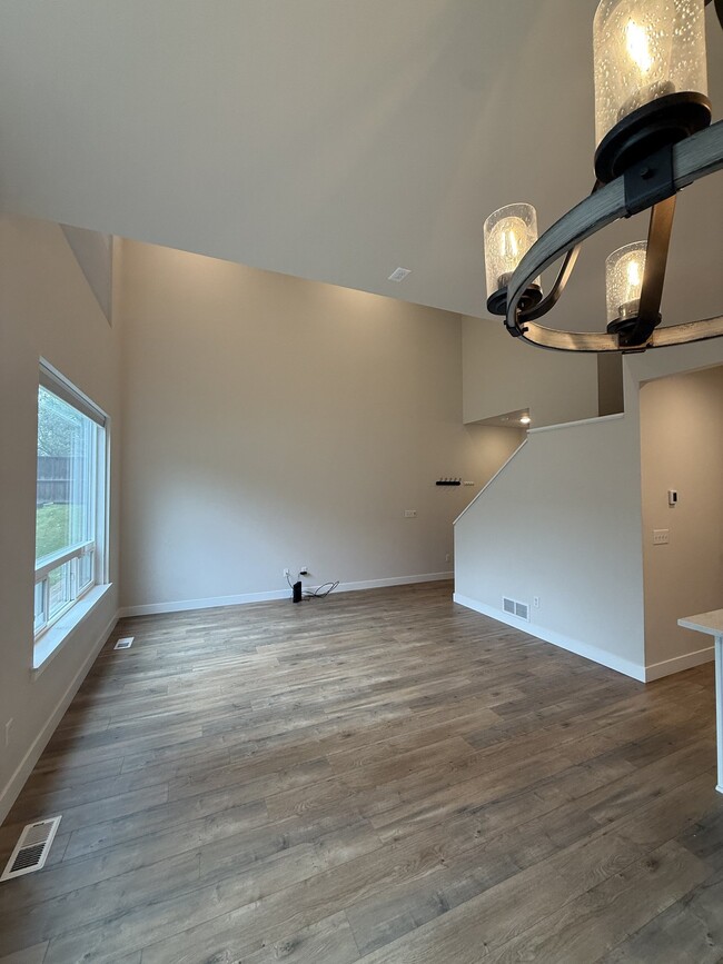 Building Photo - 5526 Big Bear Wy