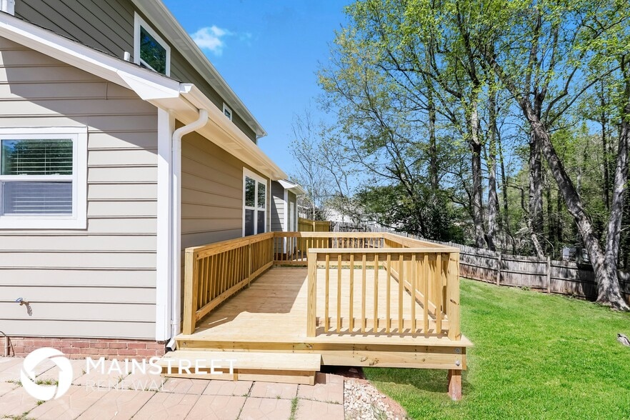 Building Photo - 5949 Scots Bluff Dr