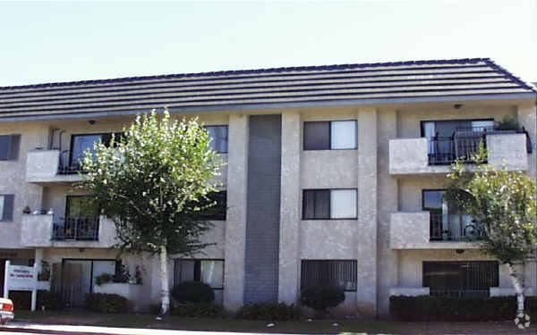 Building Photo - Vanowen Apartments