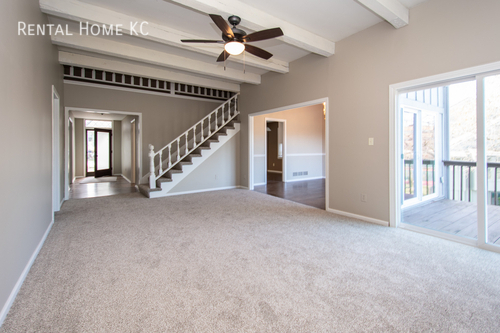 Building Photo - 4406 W 111th Terrace