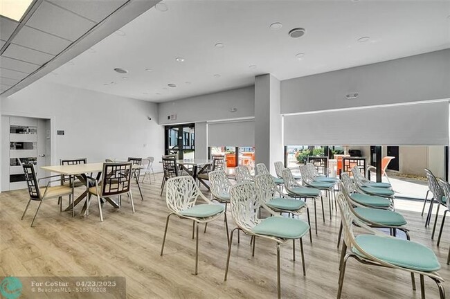 Building Photo - 3800 Galt Ocean Dr