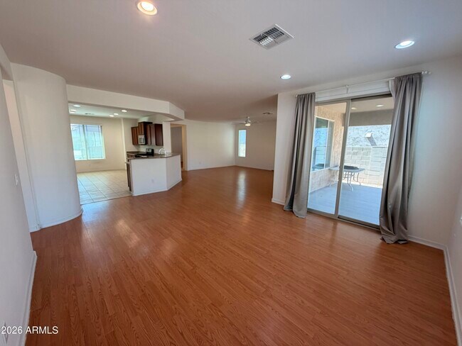 Building Photo - 25549 N 104th Dr