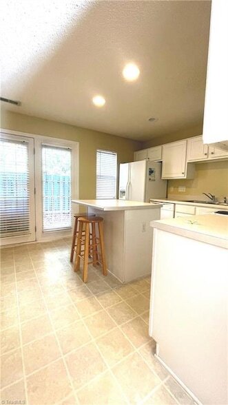 Building Photo - 24 Sidney Marie Ct