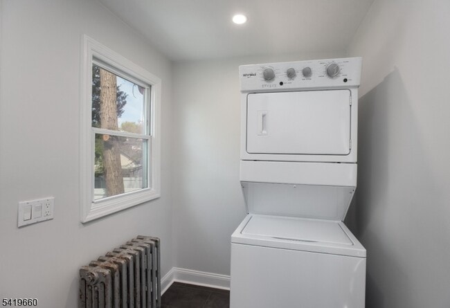 Building Photo - 108 Thomas St