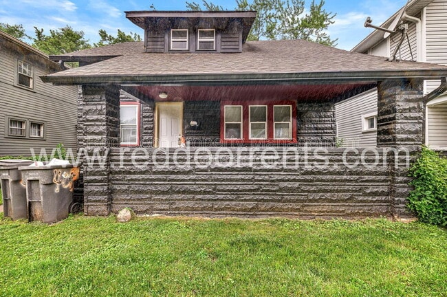 Building Photo - 408 N Oakland Ave