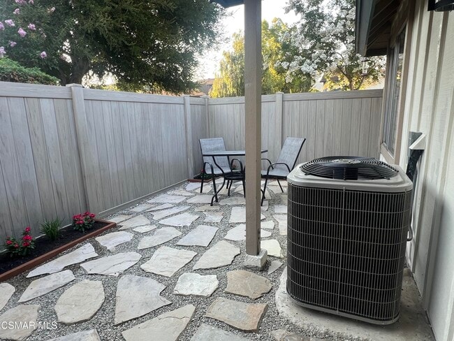Building Photo - 1735 Orinda Ct