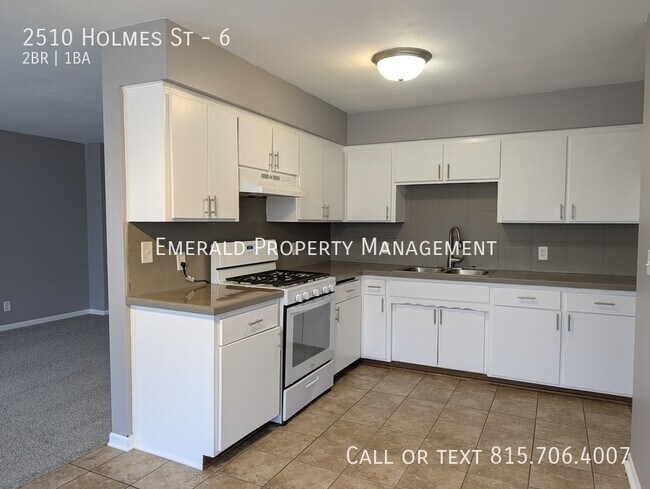Building Photo - 2510 Holmes St