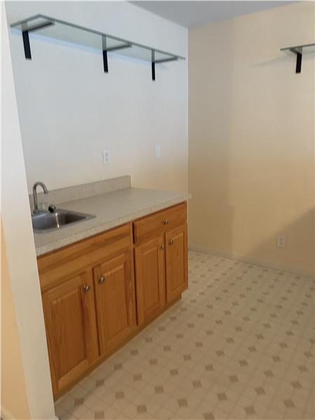 Building Photo - 10201 Hartwood Ct