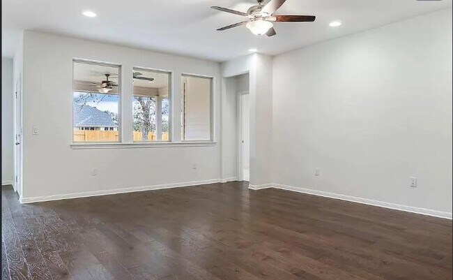 Building Photo - 4441 Arques Ave