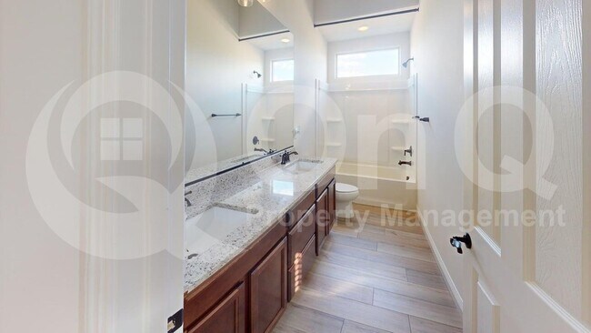 Building Photo - 2714 W Plateau Rdg Dr