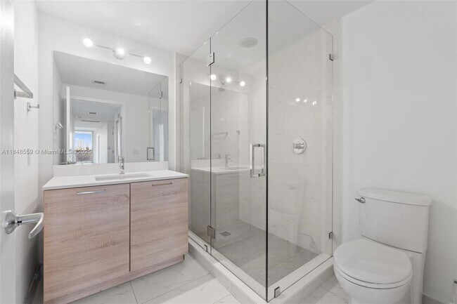 Building Photo - 16385 Biscayne Blvd