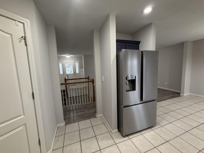 Building Photo - 208 Jackal Dr