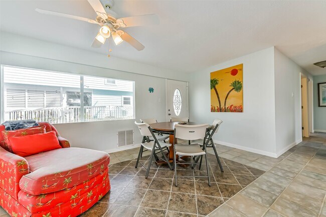 Building Photo - 16542 E Bayside Way