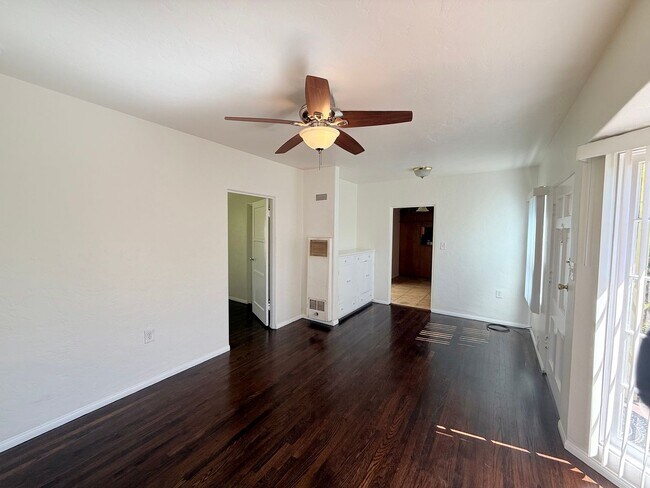 Building Photo - North Park 2/2+ Bonus room, garage and rea...