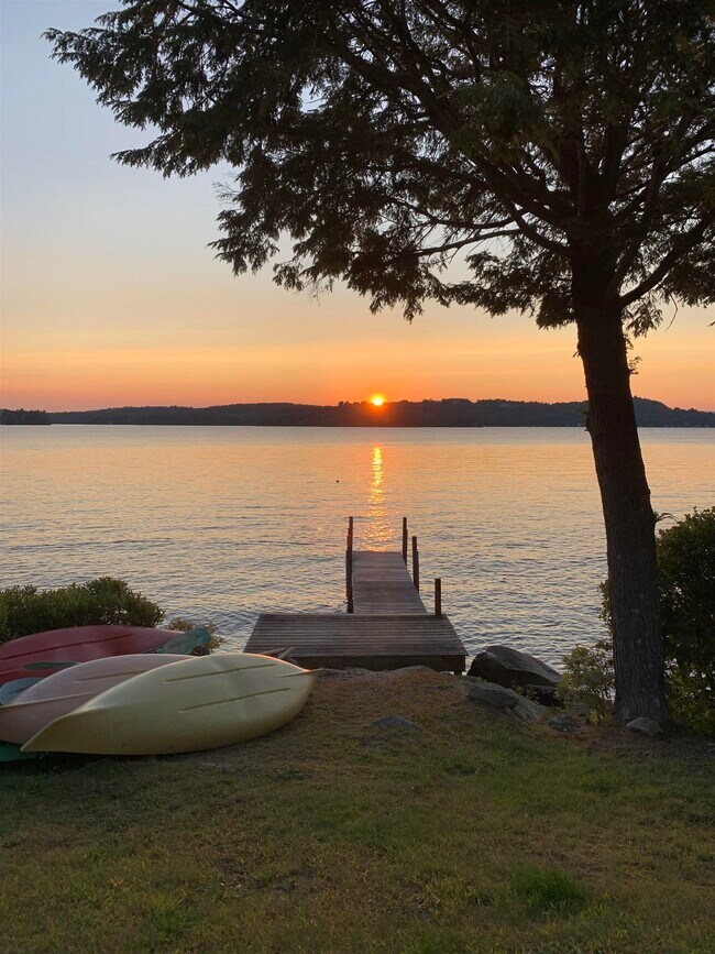 Building Photo - 9 Lakeside Rd