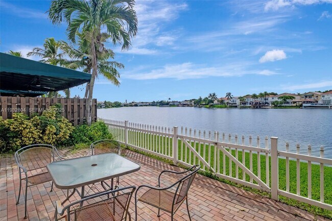 Building Photo - 11160 NW 73rd St