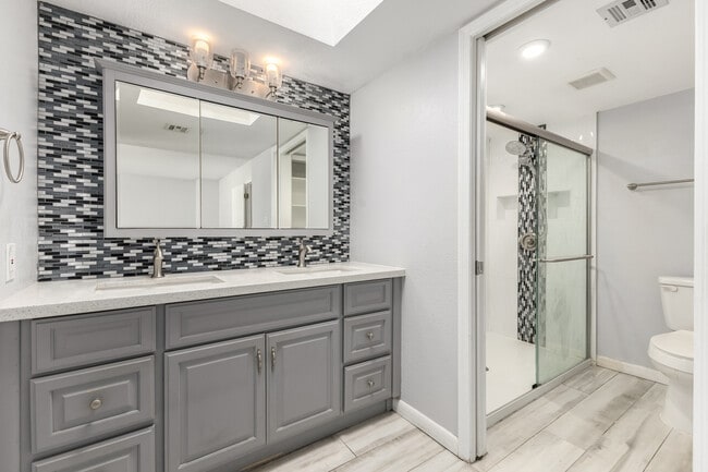 Building Photo - 4938 N 74th St