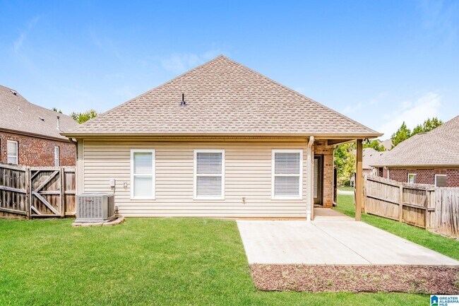 Building Photo - 6525 Southern Trace Dr