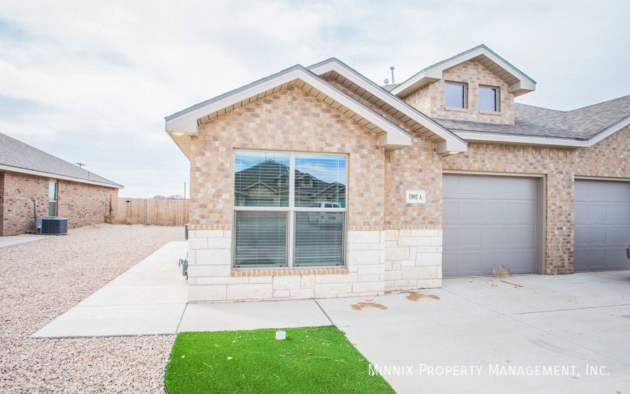 Building Photo - 1924 Langford Ave