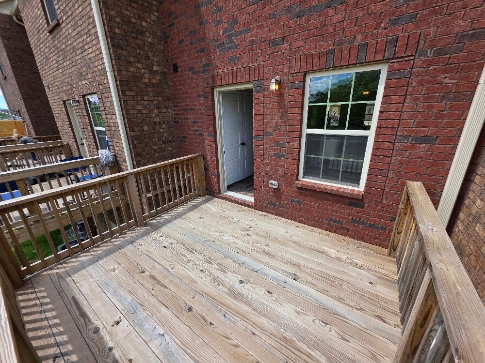 Building Photo - 550 Peachers Mill Rd