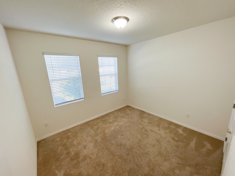 Building Photo - 13681 Paddington Wy