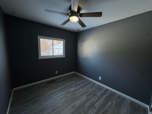 Building Photo - Check Out this 3-Bedroom Home in a Nice Lot!