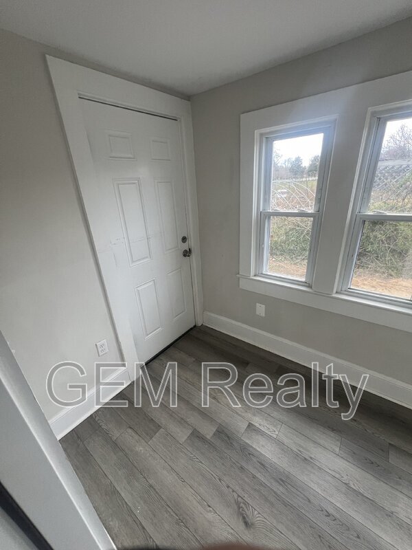 Building Photo - 9248 Kings Hwy