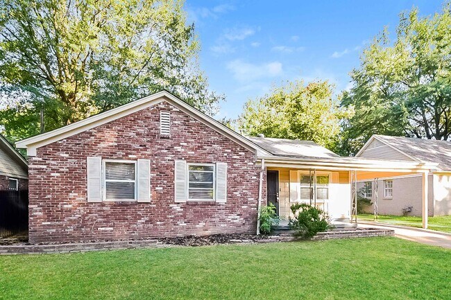 Building Photo - 3020 Capri St