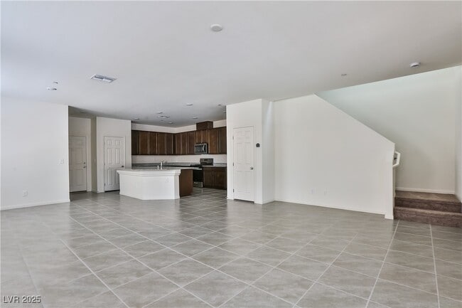 Building Photo - 3464 Covilha Ln