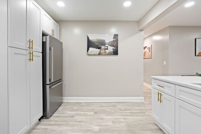 Building Photo - 1523 S East St