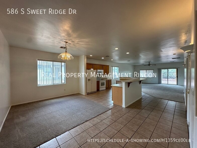 Building Photo - 586 S Sweet Ridge Dr
