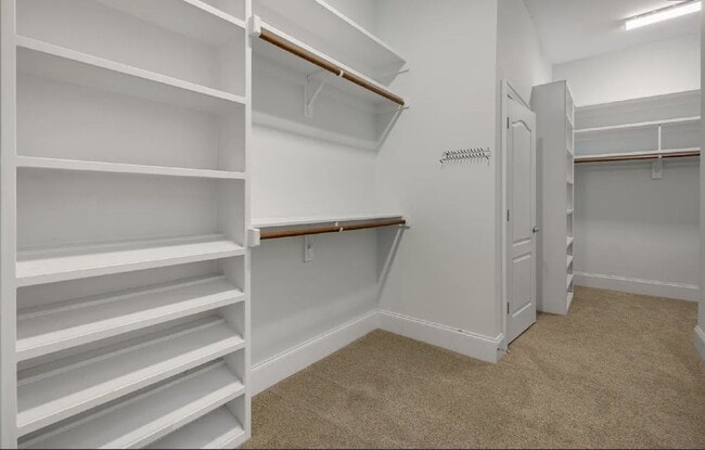 Building Photo - 5909 Greenevers Dr