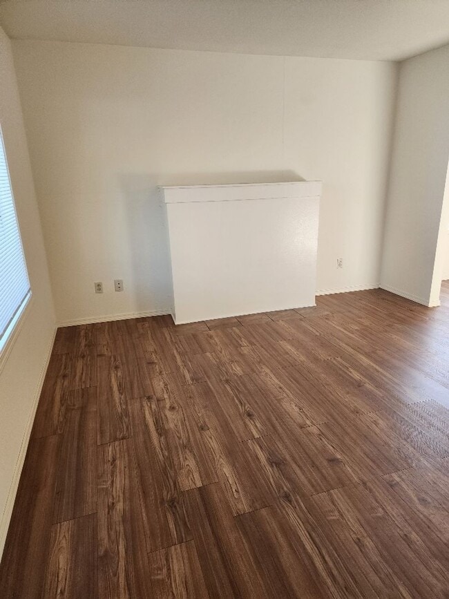 Building Photo - STATUS: AVAILABLE-  |R281h| $1495.00