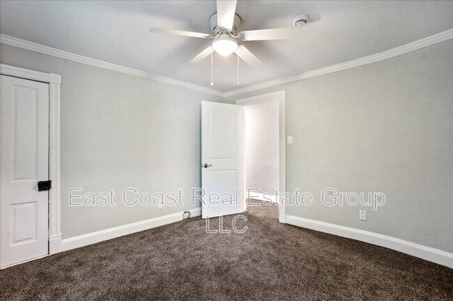 Building Photo - 803 S Potomac St