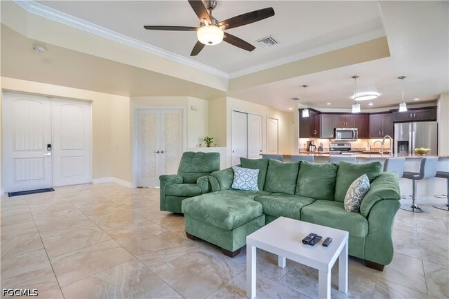 Building Photo - 1627 SW 14th St