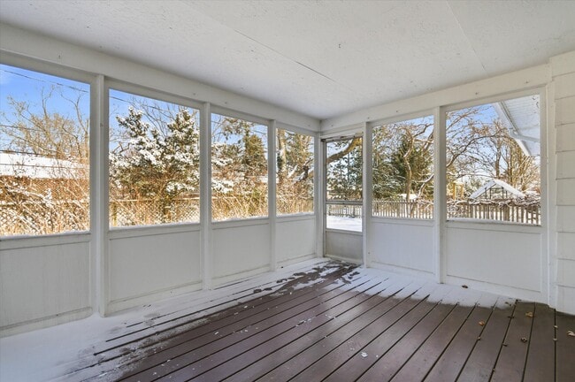 Building Photo - 1510 Barnard Rd