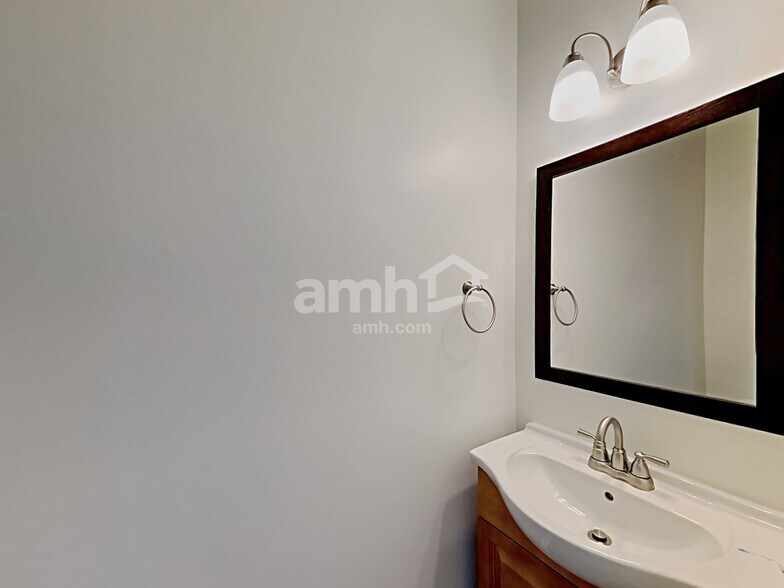 Building Photo - 3677 Burel Mill Dr