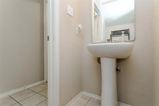 Building Photo - 1035 Sadie St