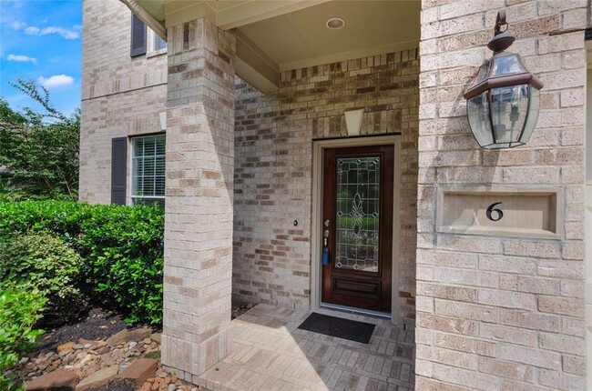 Building Photo - 6 Colewood Ct