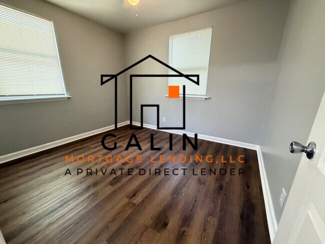 Building Photo - 1502 E 31st St