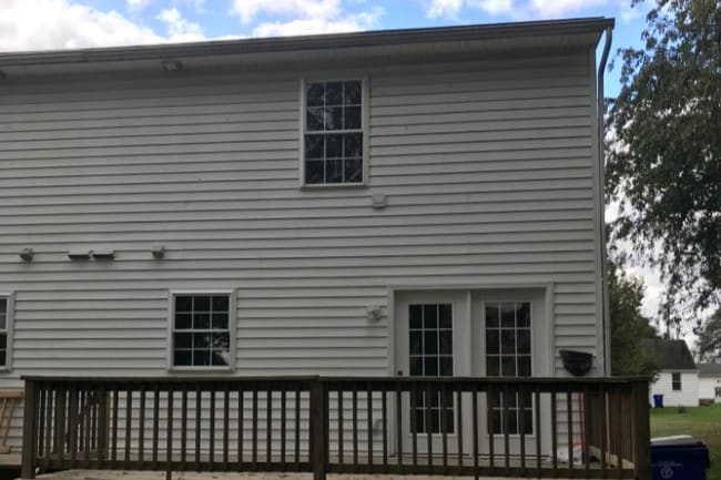 Building Photo - 560 Liberty St