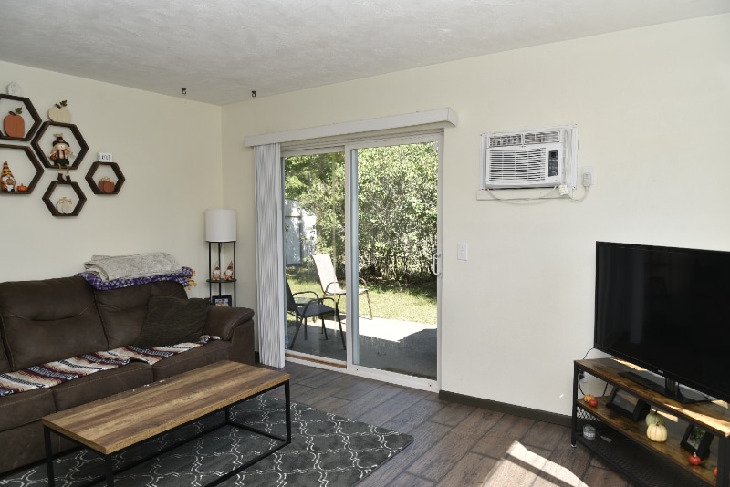 Building Photo - 3360 Patti Dr